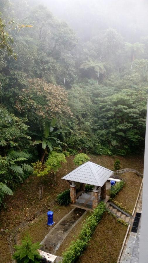 Azizi&Yati Muslim Homestay Cameron Highlands Exterior photo